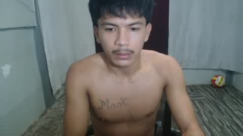 Snapshot of kyle_lourence chatting on May 2026 07:25:01 AM kyle_lourence online show from May 2026 07:25:01 AM