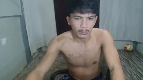 Snapshot of kyle_lourence chatting on May 2026 08:14:01 PM kyle_lourence online show from May 2026 08:14:01 PM