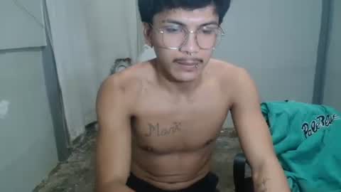 Snapshot of kyle_lourence chatting on May 2026 12:38:02 AM kyle_lourence online show from May 2026 12:38:02 AM