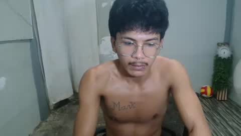 Snapshot of kyle_lourence chatting on May 2026 12:55:02 PM kyle_lourence online show from May 2026 12:55:02 PM