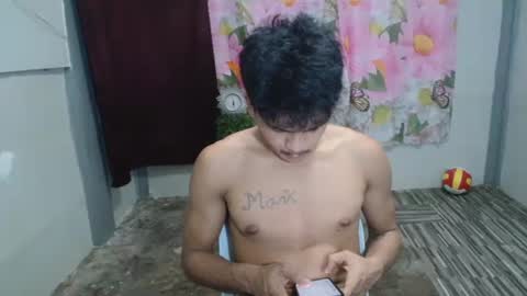 Snapshot of kyle_lourence chatting on June 2026 02:40:01 AM kyle_lourence online show from June 2026 02:40:01 AM