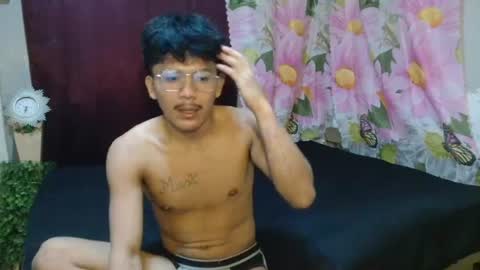 Snapshot of kyle_lourence chatting on June 2026 09:27:01 PM kyle_lourence online show from June 2026 09:27:01 PM