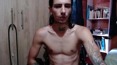 Snapshot of kyleer77 chatting on November 2025 08:40:02 PM kyleer77 online show from November 2025 08:40:02 PM