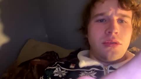 Snapshot of kylelovepussy69 chatting on February 2025 12:17:02 PM kylelovepussy69 online show from February 2025 12:17:02 PM
