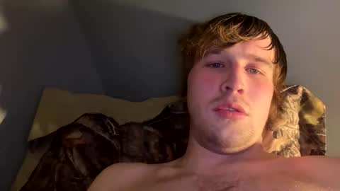 Snapshot of kylelovepussy69 chatting on February 2025 09:54:01 PM kylelovepussy69 online show from February 2025 09:54:01 PM