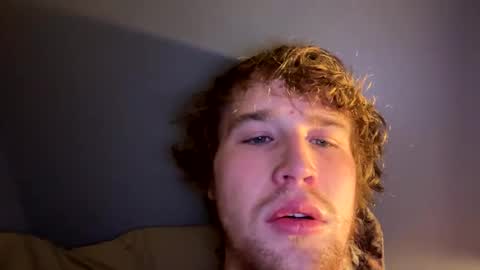 Snapshot of kylelovepussy69 chatting on March 2025 10:11:01 AM kylelovepussy69 online show from March 2025 10:11:01 AM