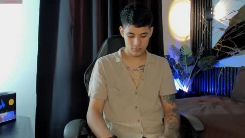 Snapshot of kylesmithx_ chatting on December 2025 08:15:02 PM kylesmithx_ online show from December 2025 08:15:02 PM