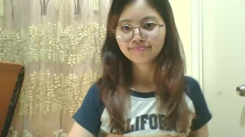 Snapshot of kylie1177 chatting on September 2025 01:13:01 PM its me KYLIE online show from September 2025 01:13:01 PM