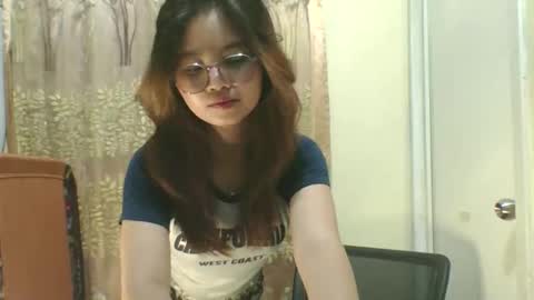 Snapshot of kylie1177 chatting on October 2025 05:57:02 PM its me KYLIE online show from October 2025 05:57:02 PM