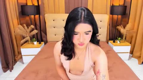 Snapshot of kylie_cums chatting on February 2026 05:01:01 PM kylie_cums online show from February 2026 05:01:01 PM