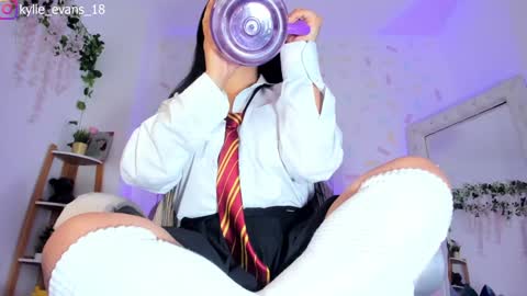 Kylie online show from January 2025 04:20:01 AM