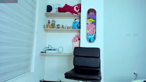 Snapshot of kylie_ex18 chatting on September 2025 11:49:02 PM Kylie online show from September 2025 11:49:02 PM