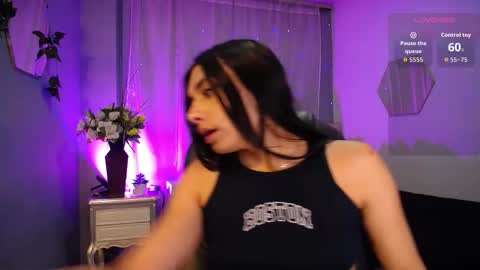Snapshot of kylie_golden chatting on September 2025 12:18:02 PM Kylie Myers online show from September 2025 12:18:02 PM