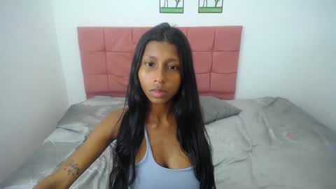 Snapshot of kylie_hot34 chatting on January 2025 11:24:01 PM kylie_hot34 online show from January 2025 11:24:01 PM