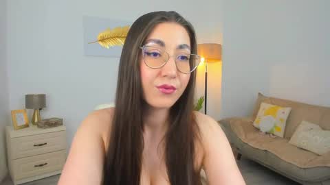 Kylie online show from April 2026 07:04:02 PM