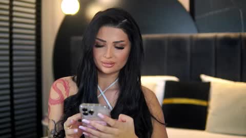 Kylie online show from February 2026 08:18:01 PM