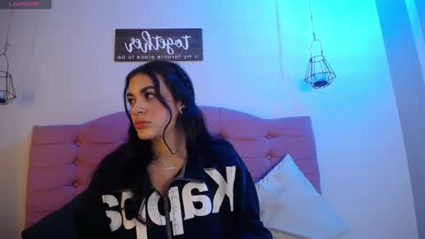 Snapshot of kylie_ls chatting on February 2025 03:40:01 AM kylie_ls online show from February 2025 03:40:01 AM