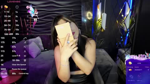 Kylie online show from December 2024 07:37:02 PM