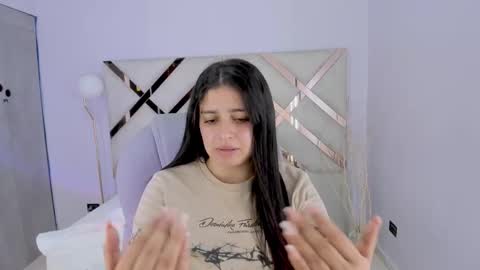 Kylie Reyes  online show from November 2025 07:27:01 PM