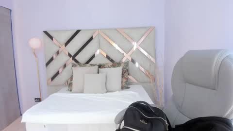 Kylie Reyes  online show from December 2025 07:29:02 PM