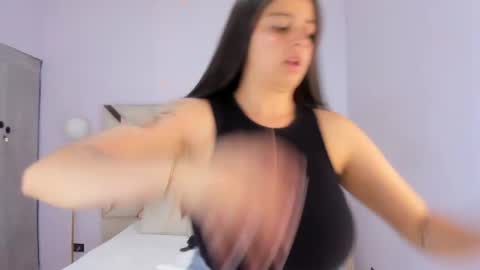 Kylie Reyes  online show from April 2026 07:49:01 PM