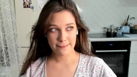 Snapshot of kylieblond chatting on January 2026 09:18:01 PM Din online show from January 2026 09:18:01 PM