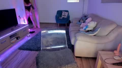 Snapshot of kylieety chatting on September 2025 04:57:02 AM KYLIE online show from September 2025 04:57:02 AM