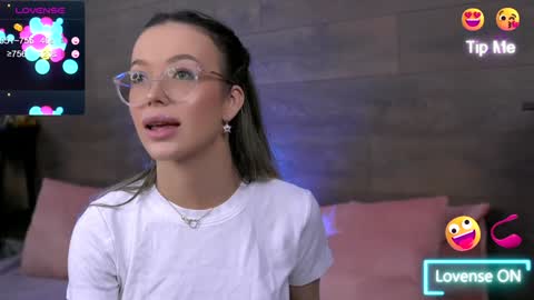 Snapshot of kyliejoyce chatting on January 2025 06:15:02 AM Kylie online show from January 2025 06:15:02 AM