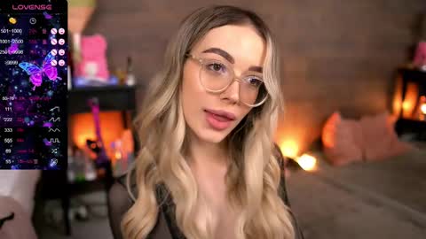 Snapshot of kyliejoyce chatting on March 2025 10:31:02 PM Kylie online show from March 2025 10:31:02 PM