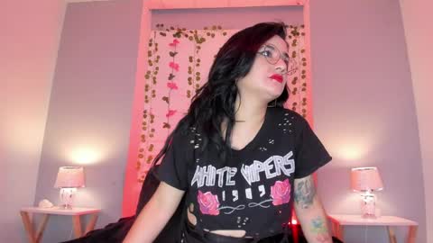 K Y L I E online show from January 2025 11:34:02 AM