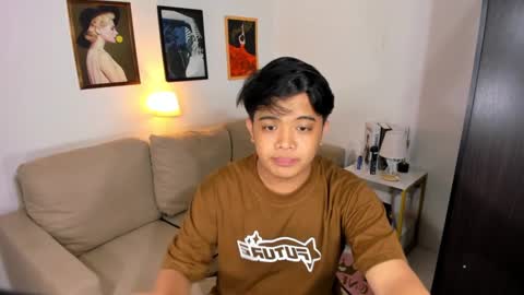 Snapshot of kyll_collins chatting on January 2025 07:44:02 PM kyll_collins online show from January 2025 07:44:02 PM