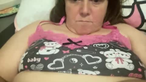 KYLO online show from November 2025 07:14:01 PM