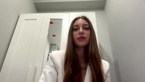 Snapshot of kymberlyrosenlof chatting on March 2026 04:16:01 AM Selena online show from March 2026 04:16:01 AM