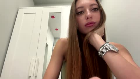 Snapshot of kymberlyrosenlof chatting on April 2026 10:13:01 AM Selena online show from April 2026 10:13:01 AM