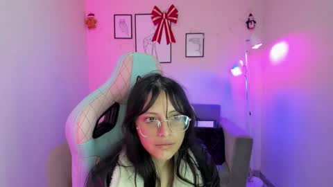 Snapshot of kyomi_chang chatting on December 2024 12:19:02 PM Kyomi online show from December 2024 12:19:02 PM