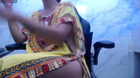 Kyra online show from March 2026 12:11:01 PM