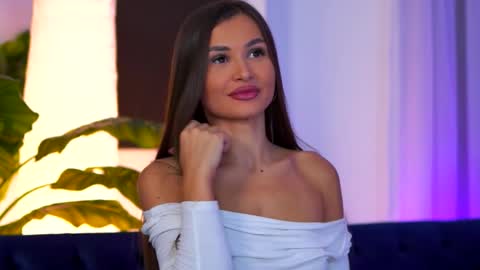 Kyssa online show from October 2025 07:03:01 PM