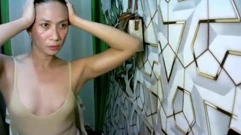 kyutshyne online show from May 2026 09:09:01 PM