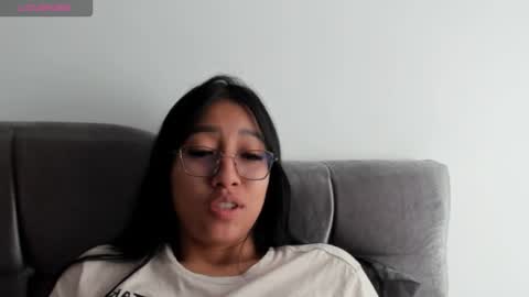 Snapshot of kyy_isa chatting on March 2026 08:14:01 PM IG online show from March 2026 08:14:01 PM