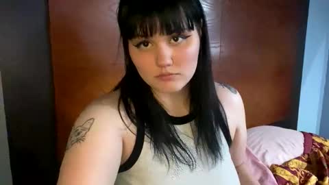 Snapshot of l1lybaby chatting on April 2026 09:02:01 AM Lily online show from April 2026 09:02:01 AM