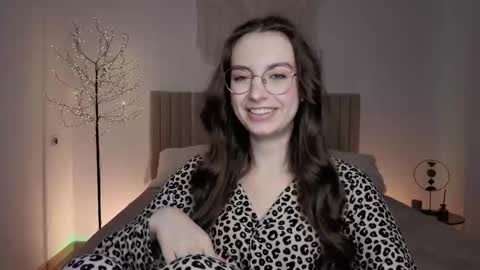 Margo  online show from March 2026 03:29:01 PM