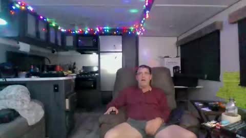 l8tniter online show from December 2025 04:39:02 AM