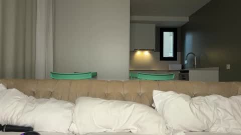 Julie online show from September 2025 06:15:02 AM