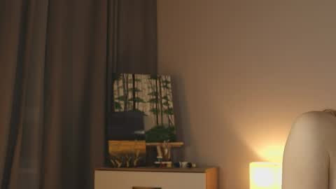 Alice online show from October 2025 06:06:01 PM