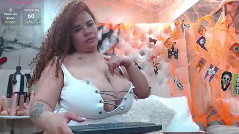 la crespa x online show from October 2025 12:35:01 PM