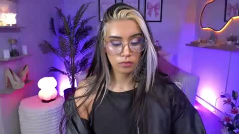 T A T I A N A online show from July 2026 03:21:02 PM