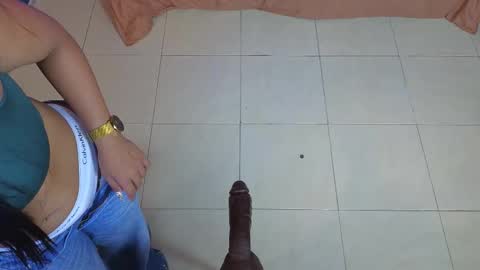 Snapshot of laady_brownn chatting on February 2026 12:34:02 PM Cris online show from February 2026 12:34:02 PM