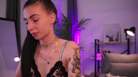 Snapshot of laady_rosee chatting on January 2025 03:03:01 PM Fanni online show from January 2025 03:03:01 PM