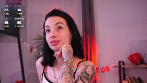 Snapshot of laady_rosee chatting on February 2025 10:32:02 AM Fanni online show from February 2025 10:32:02 AM