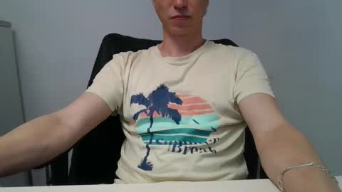 labelette007 online show from April 2026 02:01:01 PM